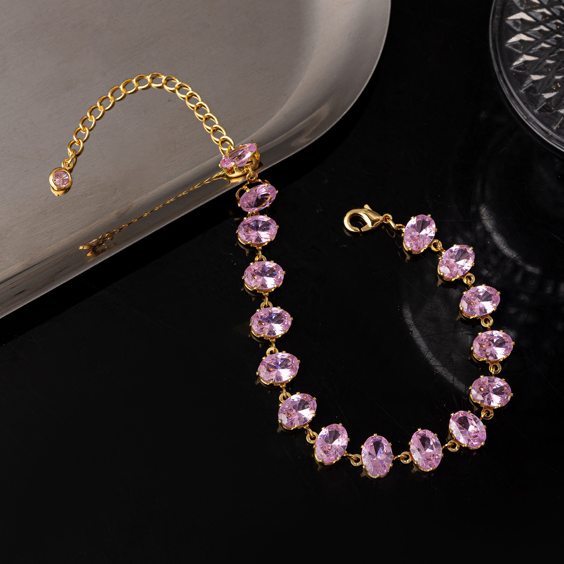 European and American fashion trend light luxury gold base zircon bracelet, oval pink zircon sweet and elegant bracelet factory direct sales details Picture