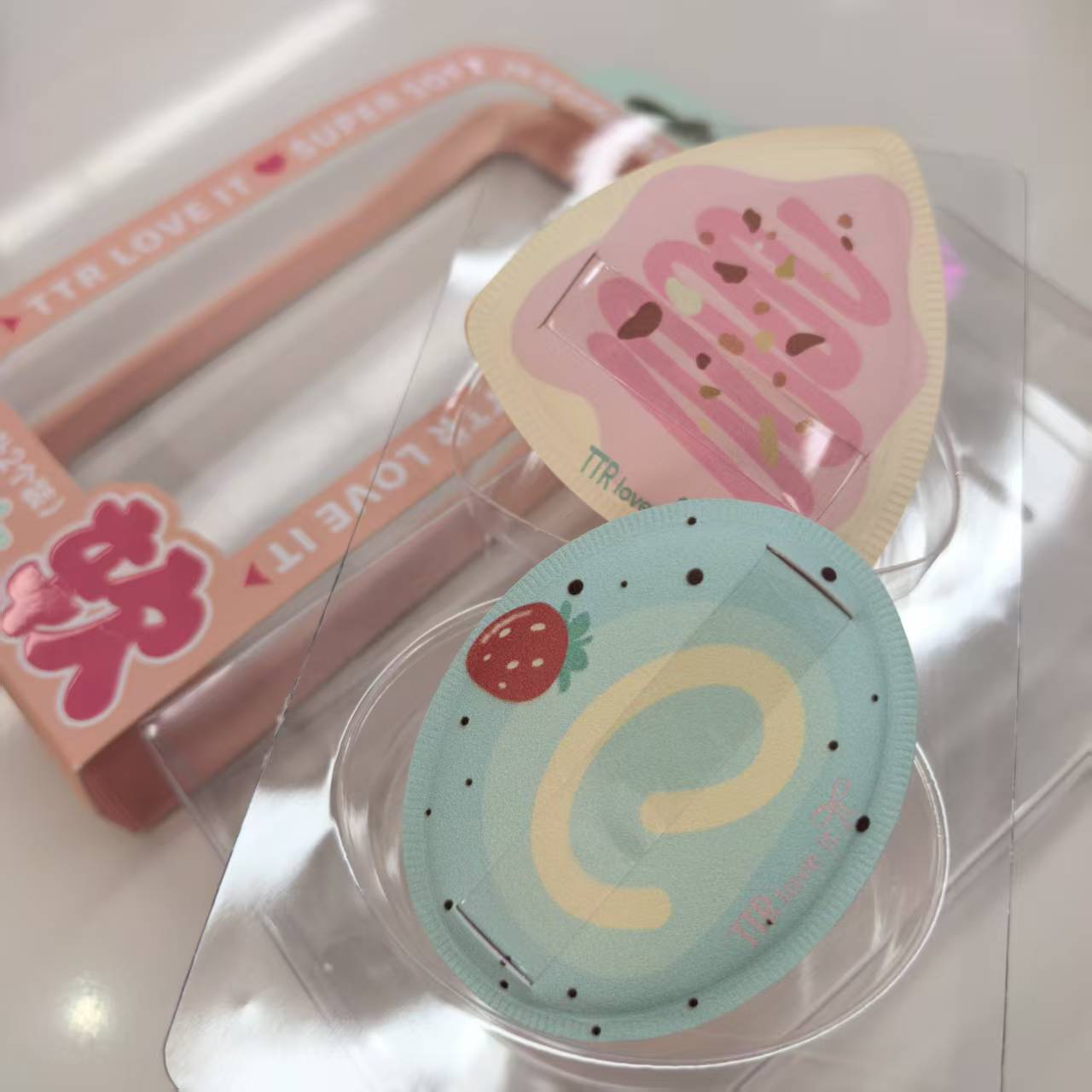 Air cushion powder puff, beauty egg yolk pie, dry and wet dual-purpose makeup sponge, cotton candy, thumb butter powder puff, makeup tool