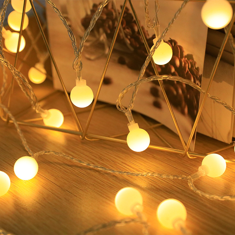 White frosted round ball light strings, outdoor camping light strings, wedding decoration small colorful lights, atmosphere lights for courtyard decoration Application Scenario