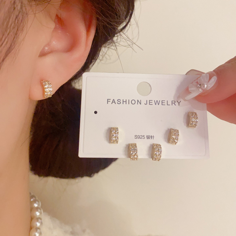 饰品/耳钉/耳饰/珍珠耳钉/耳堵产品图