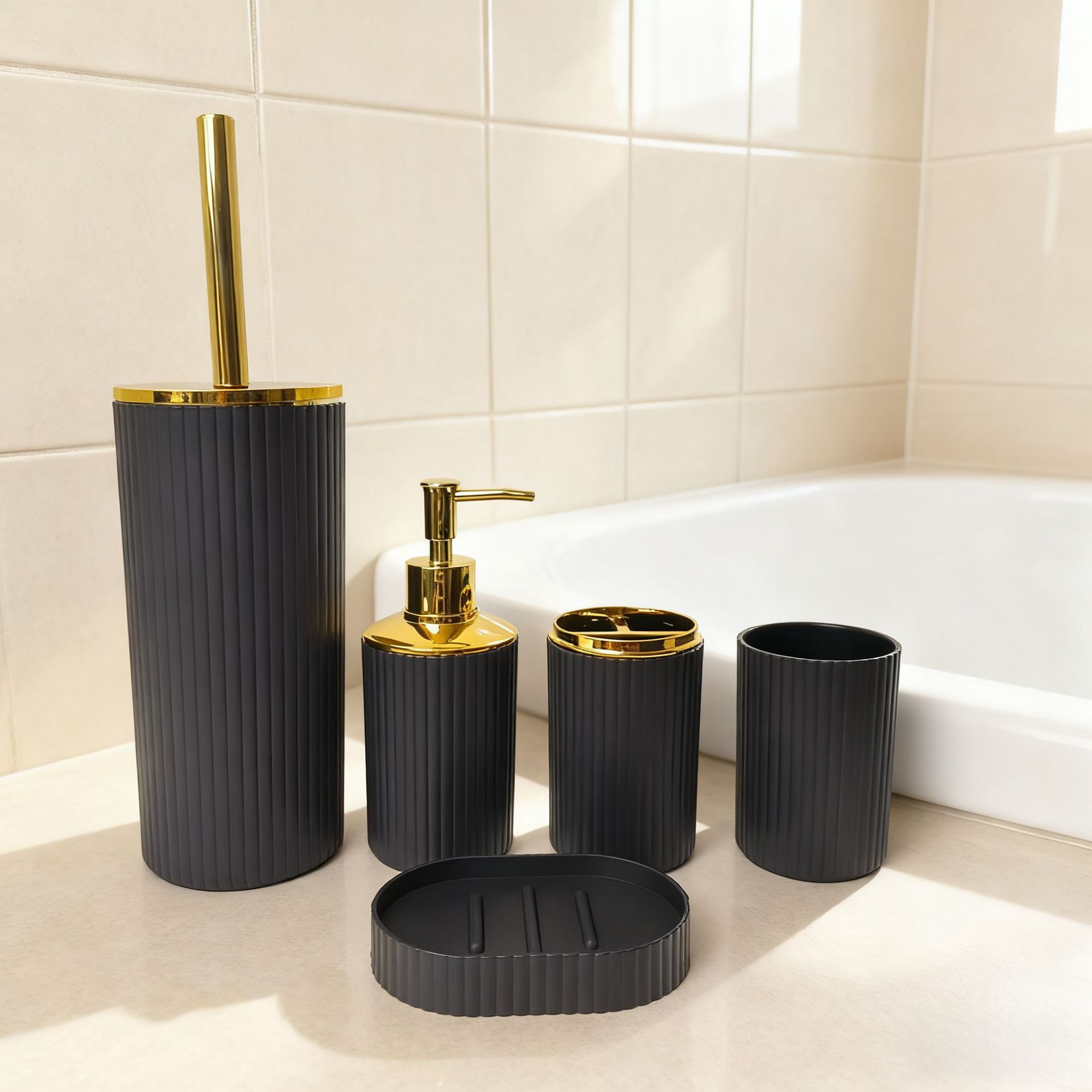 Bathroom hotel 5-piece set of toiletries and cleaning supplies, toilet brush, lotion bottle, cup, hotel kit factory direct sales Application Scenario