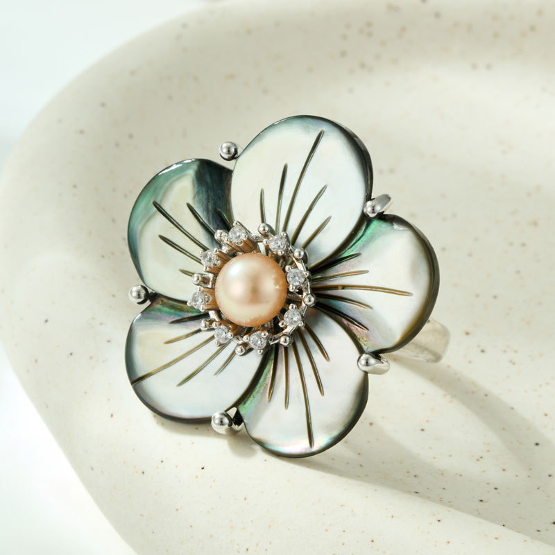 High-end natural black mother-of-pearl flower open ring, copper alloy inlaid with zircon freshwater pearls, adjustable ring ring Application Scenario