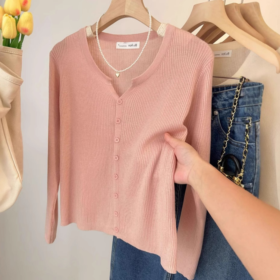 A short woolen cream-colored knitted coat for women, a long-sleeved cardigan for spring and autumn, and a chanel-style innerwear with a base layer Item Picture