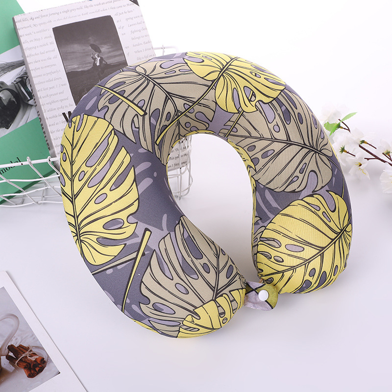 Plain checkered striped U-shaped pillow for men and women, super soft neck support pillow for outdoor travel, slow rebound memory pillow, direct supply from the manufacturer Application Scenario