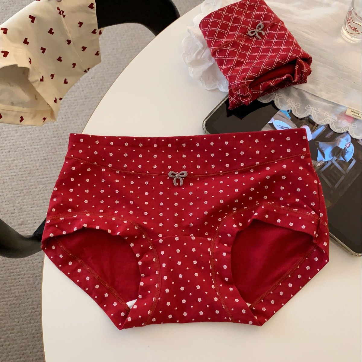 内裤/全透明无裆内裤/内裤女模特/纯欲内裤/女生内裤白底实物图