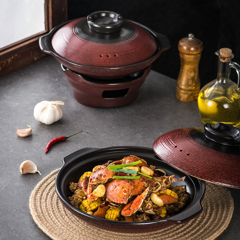 The high-temperature resistant shallow-mouthed clay pot with kiln transformation red is suitable for household use and does not crack when dry-heated. It is a special ceramic dry pot for gas stoves and commercial use Specification image