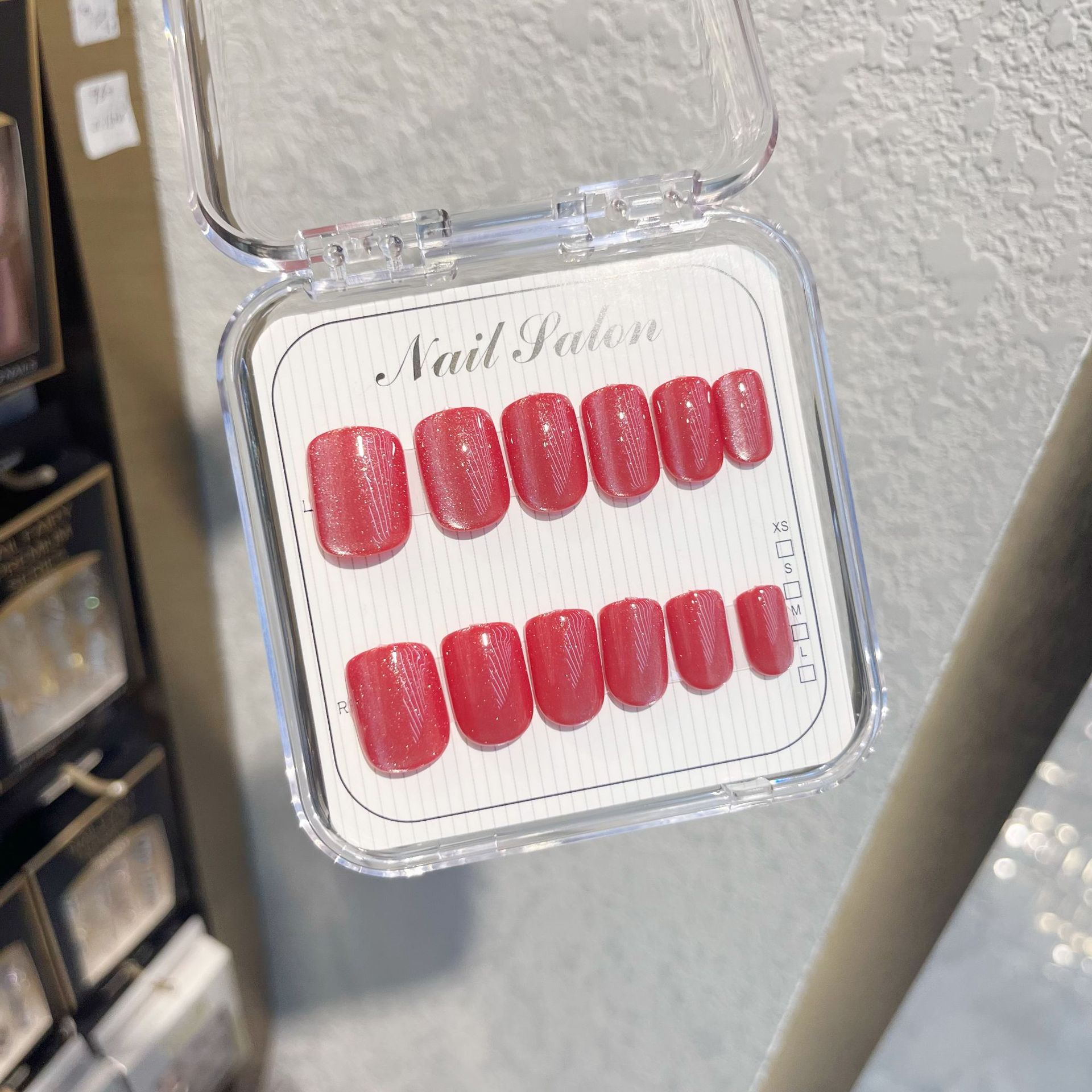 Internet-famous sparkling champagne cat's eye wearing armor, hand-made wide light iced tea milk tea, iced pure nude color