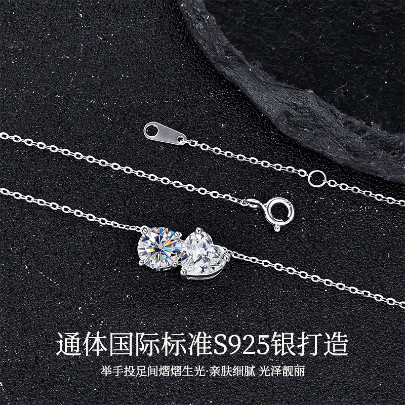 Wholesale of the new Korean version S925 sterling silver necklace for women with double heart Moissan-inlaid exquisite and personalized design Specification image