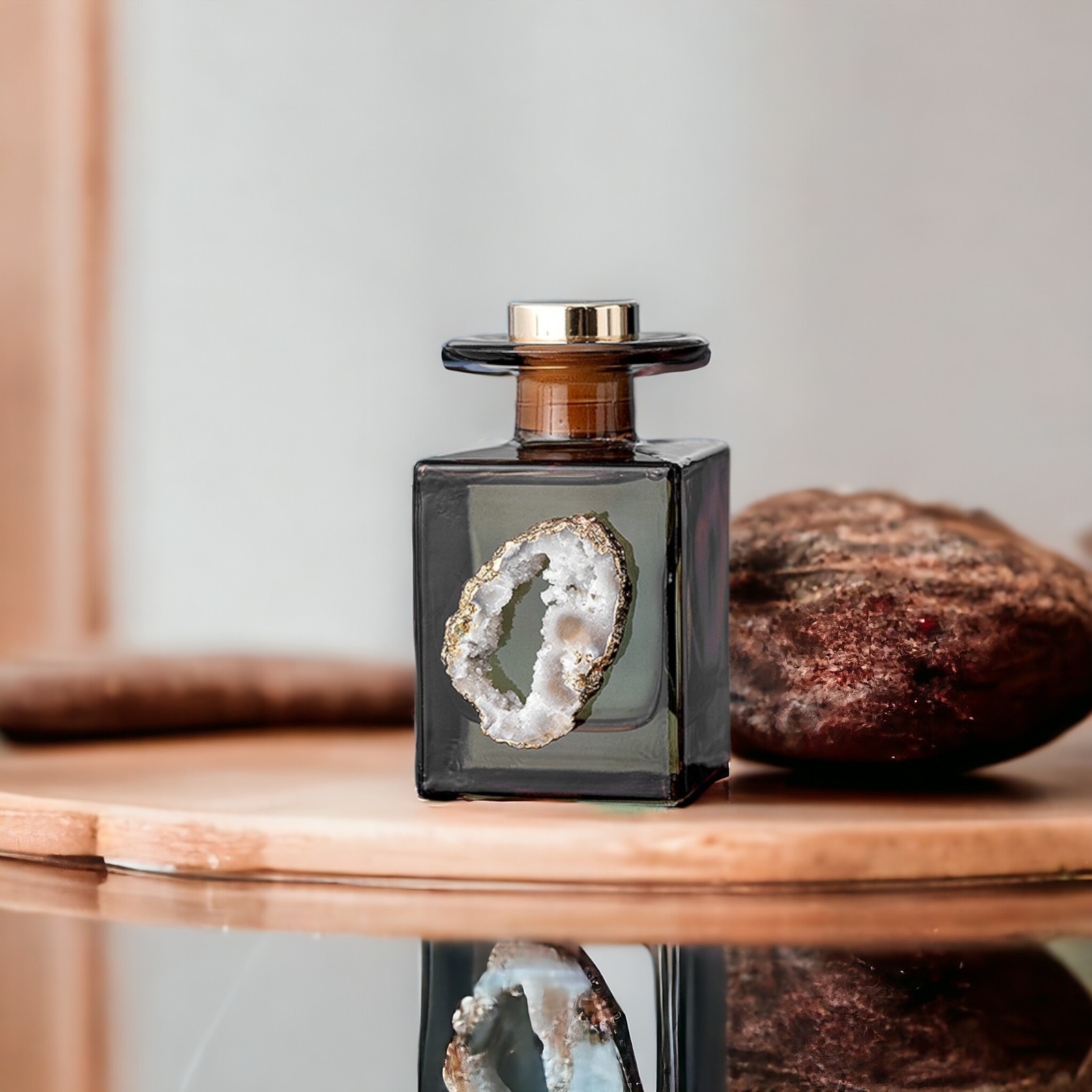 Wholesale of household agate crystal cave flameless liquid aromatherapy essential oil fragrance, indoor home decorations, and niche souvenirs
