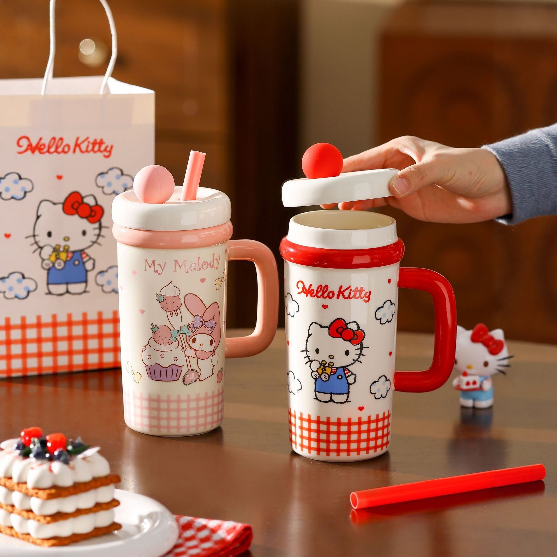 Sanrio Coolomi Ice Cup, large-capacity ceramic mugs for both boys and girls, high appearance level children's water cup gift