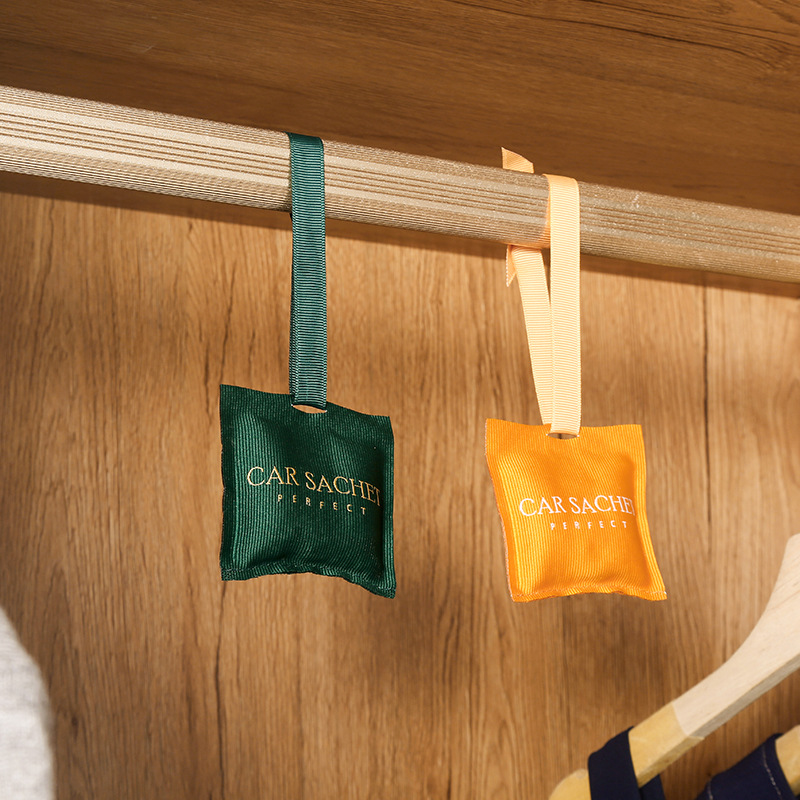 Orange sachets, empty bags, handcrafted to ward off evil spirits and bring good fortune, as a Dragon Boat Festival pendant Application Scenario
