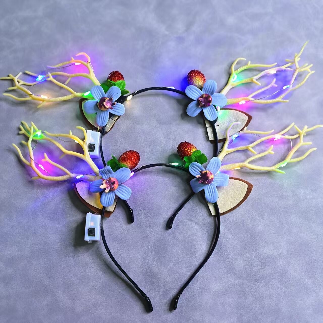 In-stock cross-border European and American Christmas antler headbands, strawberry antler headbands, funny photo Christmas headwear details Picture