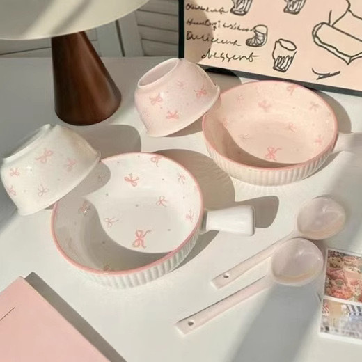 碗ins蝴蝶结碗碟套装饭碗家用陶瓷碗餐具高颜值米饭碗网红草帽盘