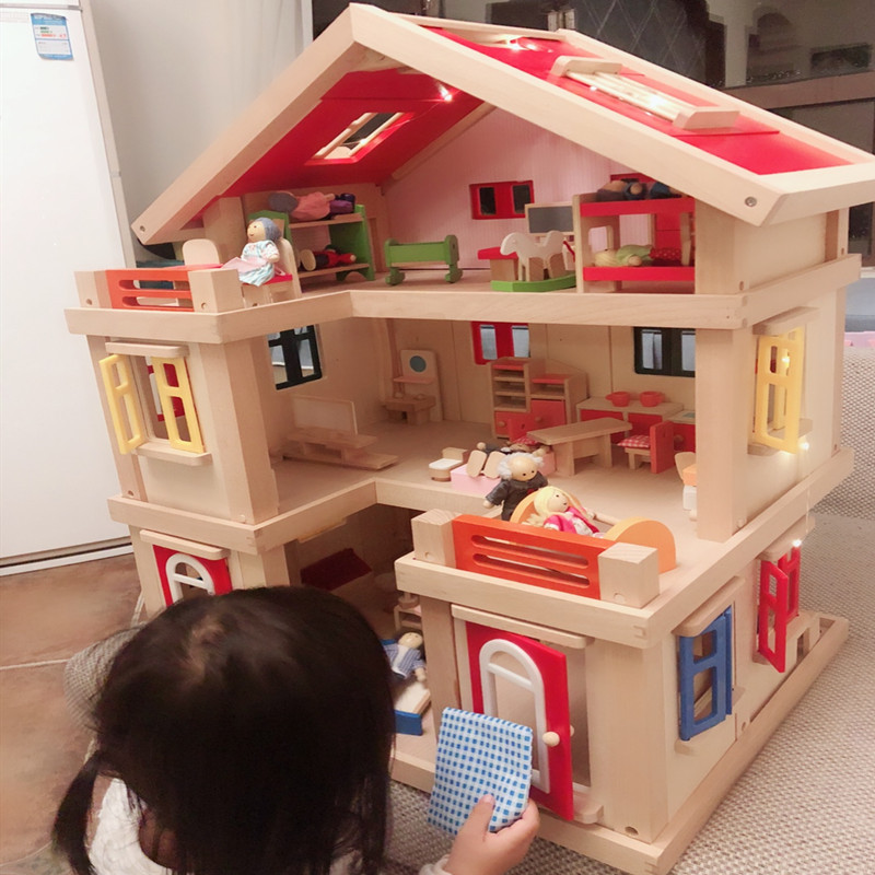 跨境DIY小屋儿童玩具房子女孩礼物实木过家家公主别墅拆装娃娃屋