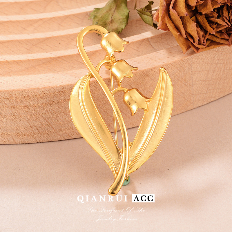 Retro golden lily of the valley brooch, Japanese and Korean series plant flower pins, clothing accessories, women's clothing accessories, corsages, French light Specification image