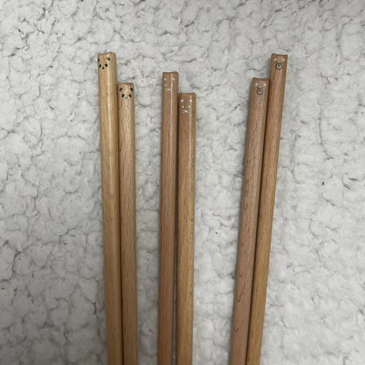 Cute beech wood cartoon craft wooden chopsticks, eco-friendly and natural wooden chopsticks, gift chopsticks Specification image