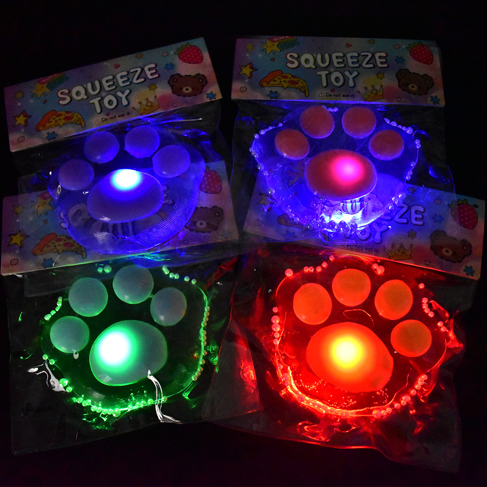 New large-sized round cat paw kneading Fun diy stress-relieving toy with light, extra-large tpr mud feel Application Scenario