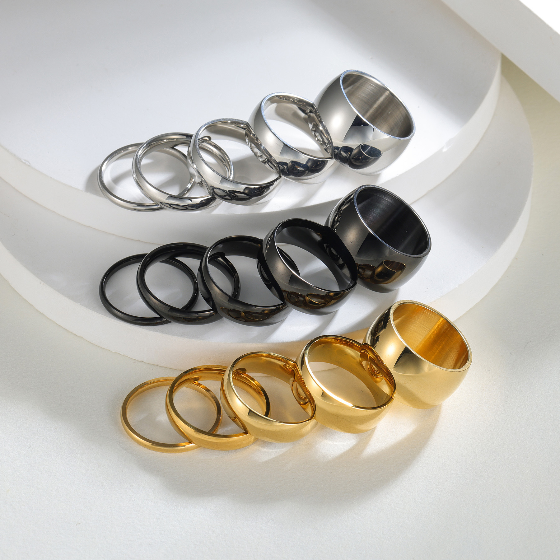 Cross-border stainless steel arc-shaped smooth ring, 2mm, 4mm, 6mm, 8mm, 12mm, vacuum electroplated in the furnace, no color fading