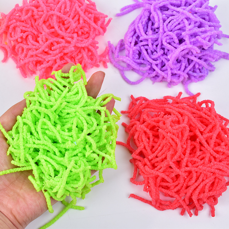 Cross-border bestseller, dynamic simulation insect, Amazon's best-selling prank and stress-relieving toy factory wholesale Application Scenario