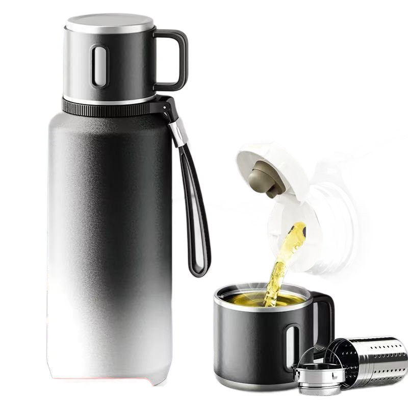 保温杯/学生保温杯/喝水保温杯/儿童保温杯/钛杯白底实物图