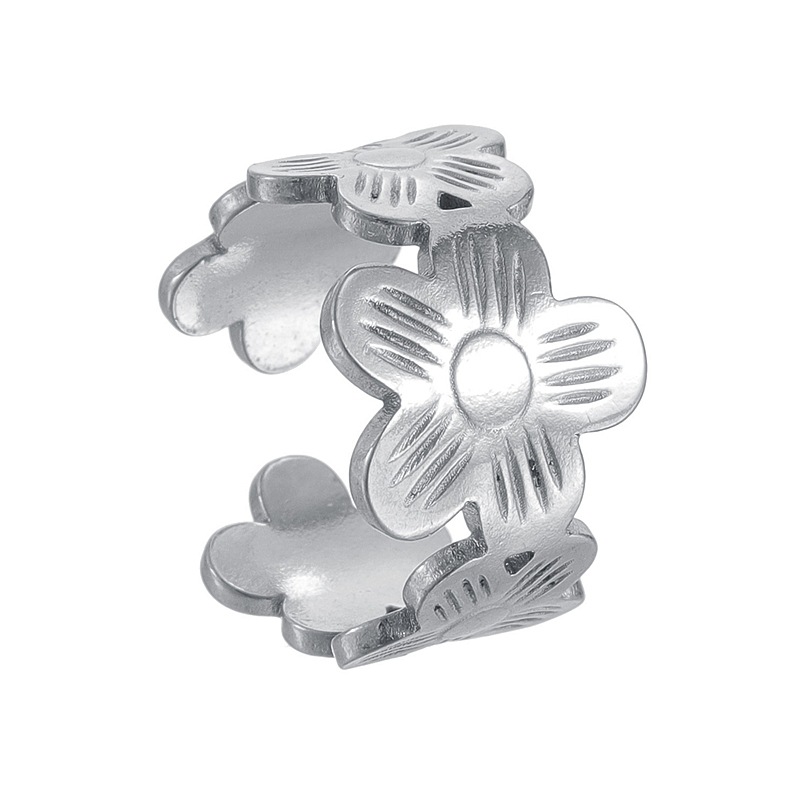 Wholesale of stainless steel rings for cross-border trade in Europe and America, women's flower opening rings, niche, elegant and simple titanium steel rings Application Scenario