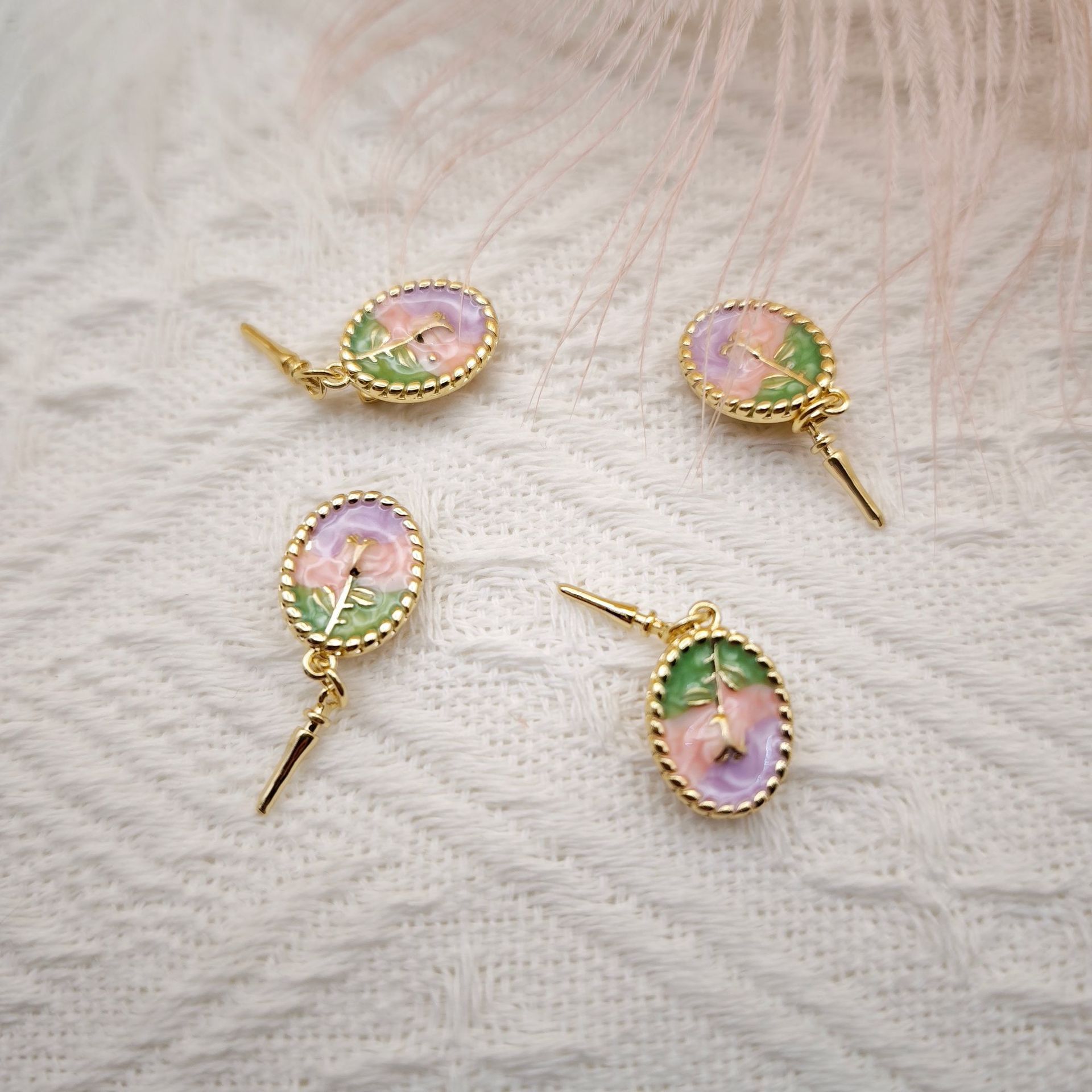 Pearl necklace, ingot buckle, oil drip painting, oil painting style, handcrafted finish, connection, press buckle, stick buckle, diy accessory