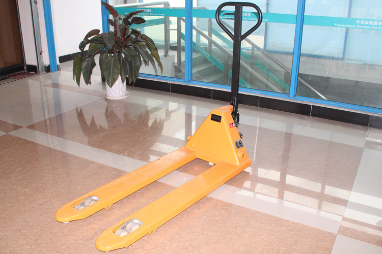 Heli manual hydraulic forklift, Zhuoyi forklift, manual forklift, lightweight and durable warehousing and logistics equipment details Picture