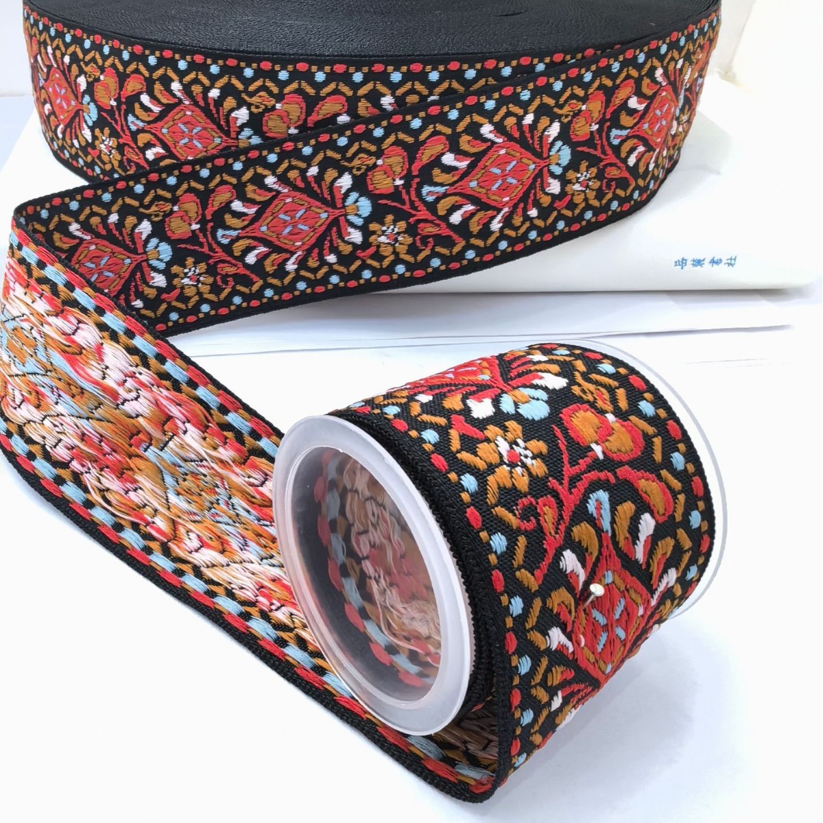 Wholesale of 4.0cm retro ethnic style totem pattern jacquard webbing lace ethnic clothing webbing accessories in stock details Picture