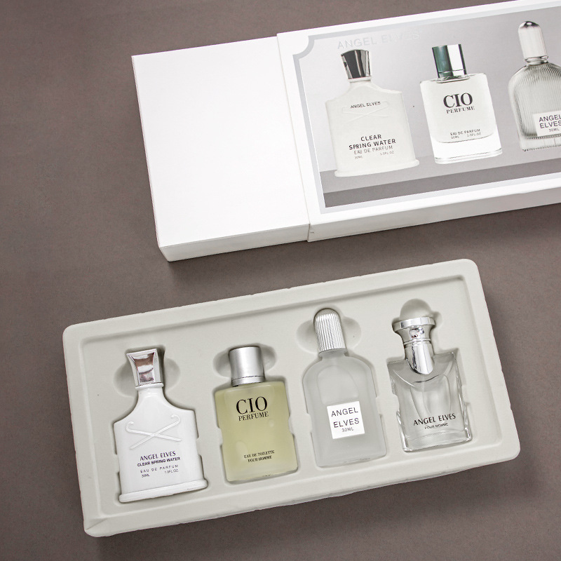 يرسل أنڠل إلڤيس عطر من اربعة قطع من العطور من العطور التي يستعملها الرجال المثاليون في الينابيع العشبية details Picture