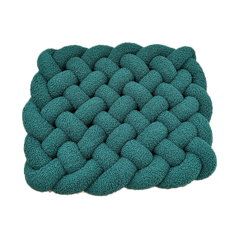 纯手工编织方便面抱枕客厅装饰北欧简约羊羔绒靠枕泰迪绒时尚坐垫白底实物图