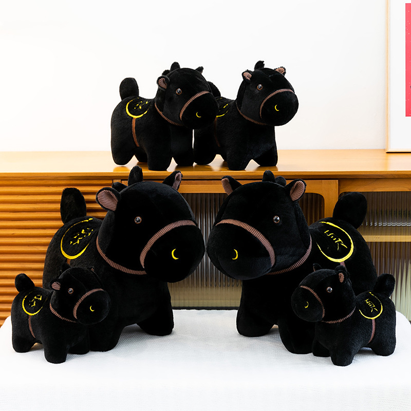 娃衣/潮玩/纯手工玩偶/牛油果玩偶/英歌舞产品图