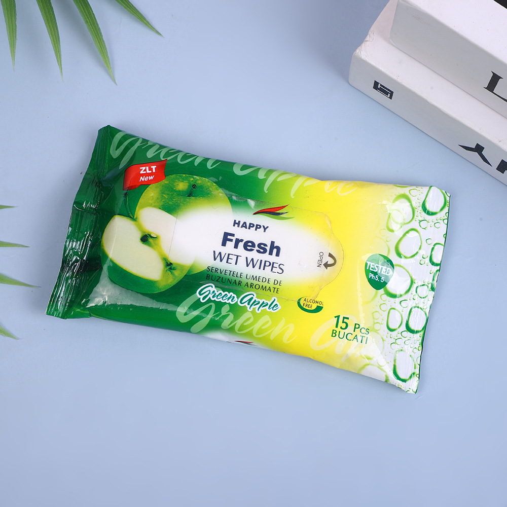 Cross-border English version small bag wet wipes are easy to clean and carry. The 10-piece pack is portable Specification image