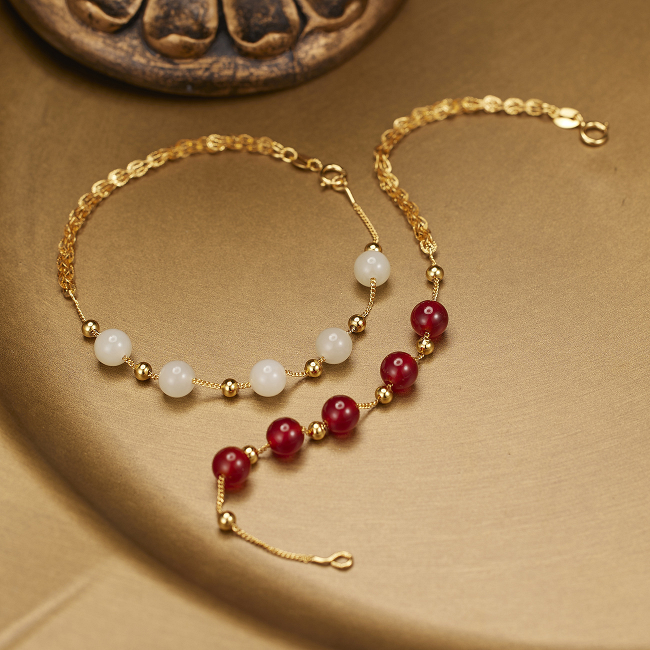 New Chinese-style bracelet, national trend phoenix tail chain, red and white agate patchwork, super fairy-like high appearance level bracelet, jewelry gift Specification image