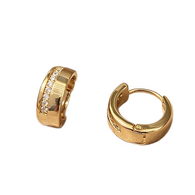 French woven golden crystal stud jewelry earrings, a light luxury design for women Item Picture