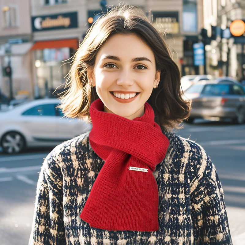 One-piece delivery winter new solid color red scarf, Korean style simple and versatile, long and warm women's scarf, knitted polyester, New Year red street stall wholesale details Picture