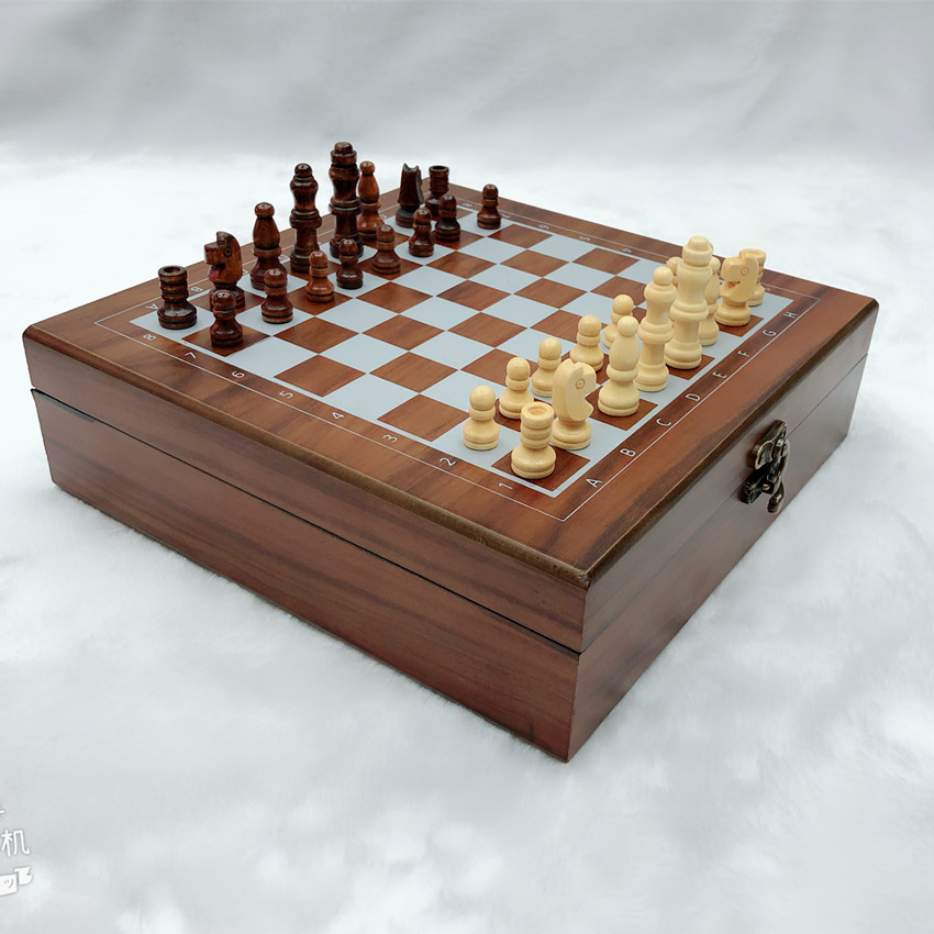 4-gram wooden chess chip dice set for export to Europe and America