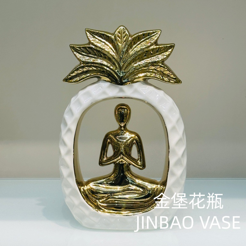High-end and light luxury style golden pineapple decorative item, ceramic handicraft, living room entrance decorative item, electroplating process Specification image