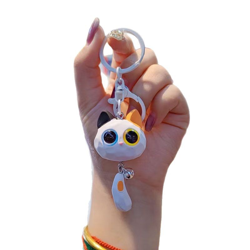 Creative cartoon resin cat keychains, men's and women's car key chains, exquisite couple schoolbag pendants, decorative gifts Item Picture