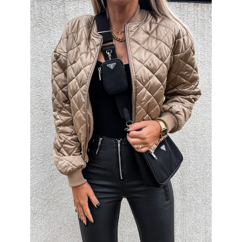 Aliexpress, an independent website, offers a new autumn and winter collection of European and American women's clothing, including solid-color short zippered jackets and cotton-padded jackets details Picture