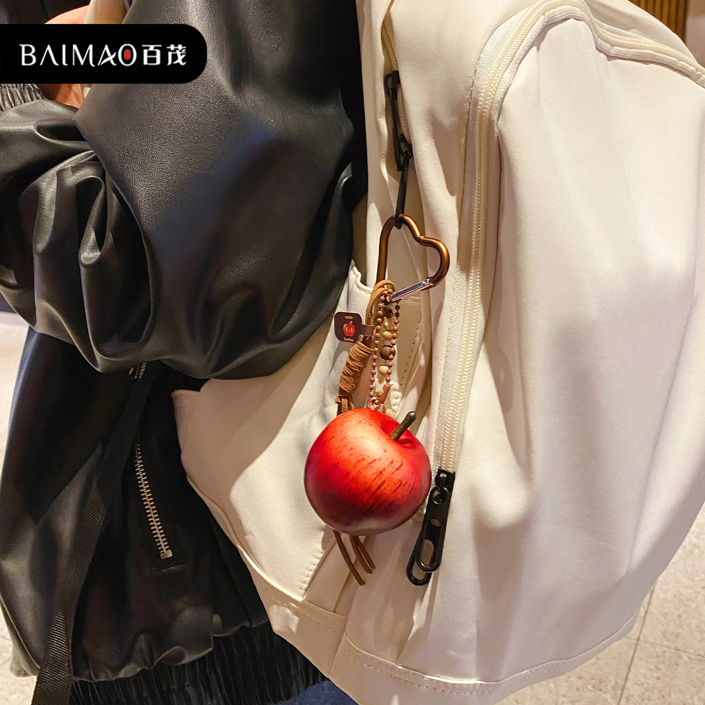 Baimao Original realistic apple keychain, peace fruit pendant, girls' high-end schoolbag pendant, Christmas gift Specification image