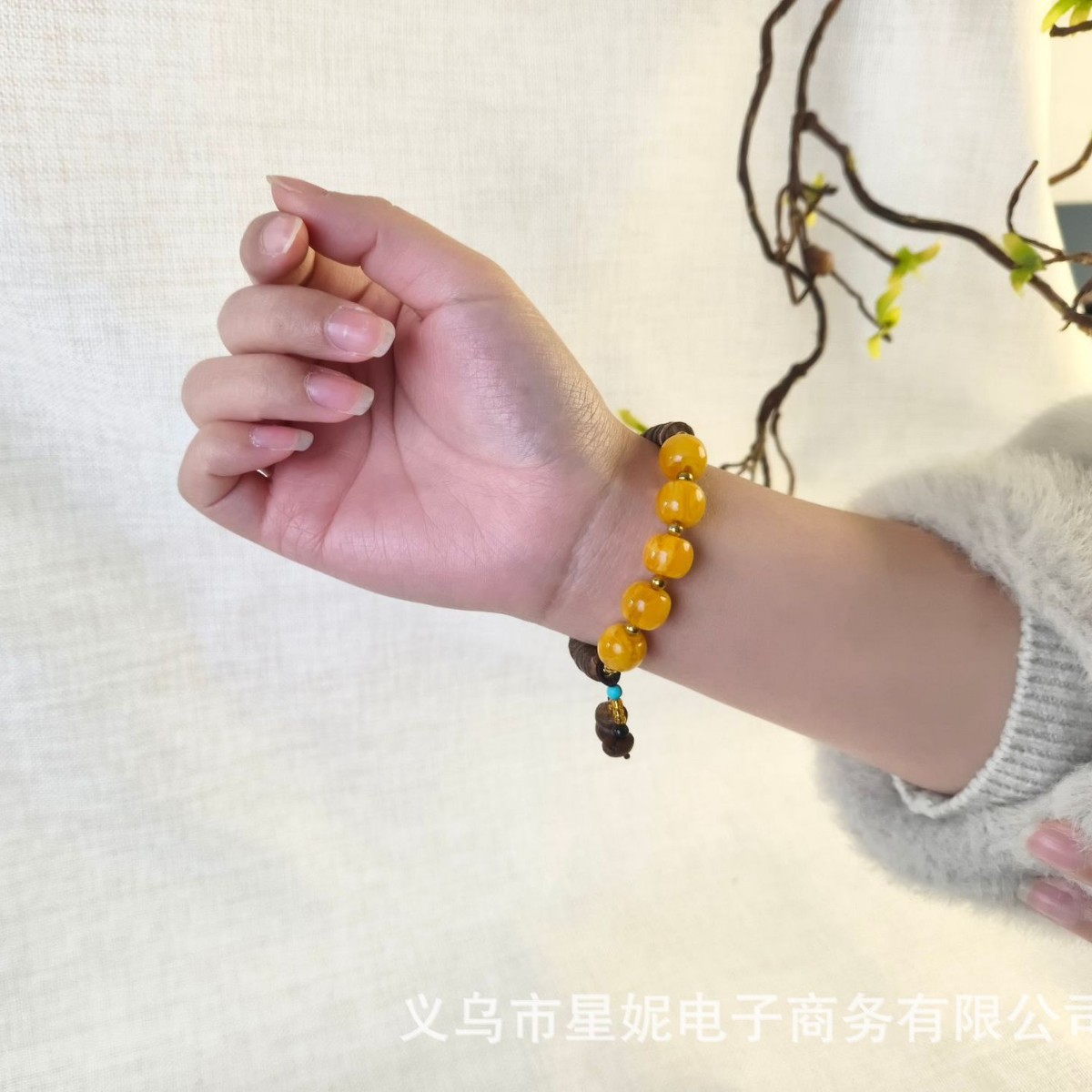 Crystal bracelet, string, bracelet, red string, sand gold bracelet, fashionable and individual jewelry, simple and versatile, trendy accessories for both women and men details Picture