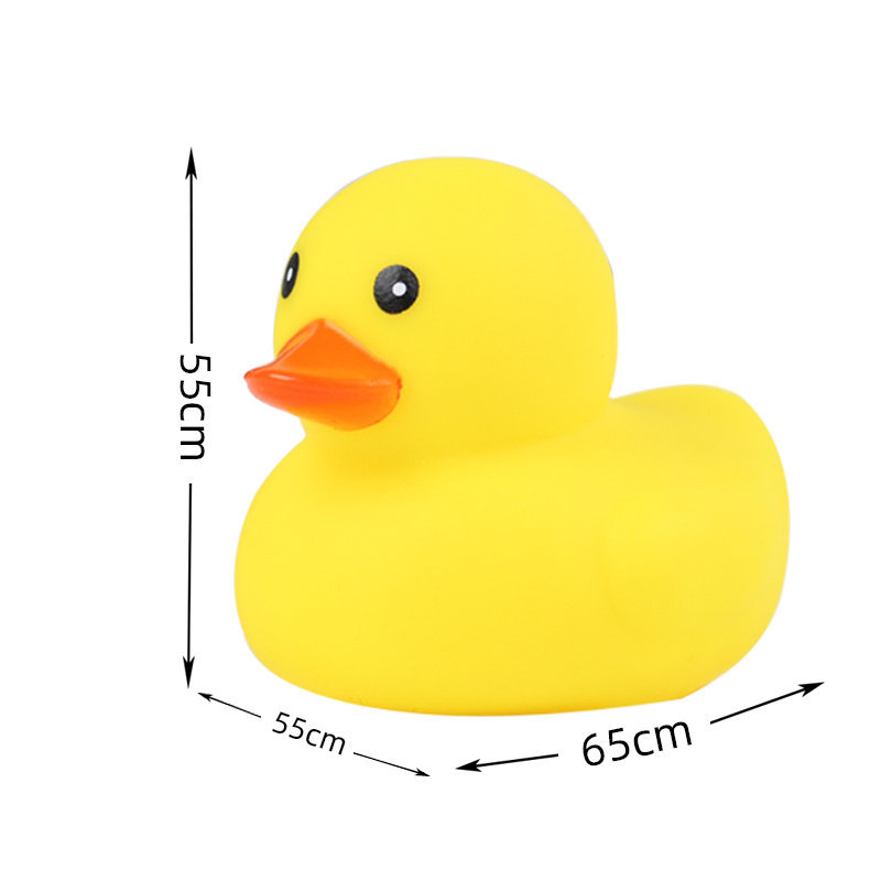 Six sets of rubber-lined yellow duck-making toys for children's bathing, a set of duck-making and pinching toys Application Scenario