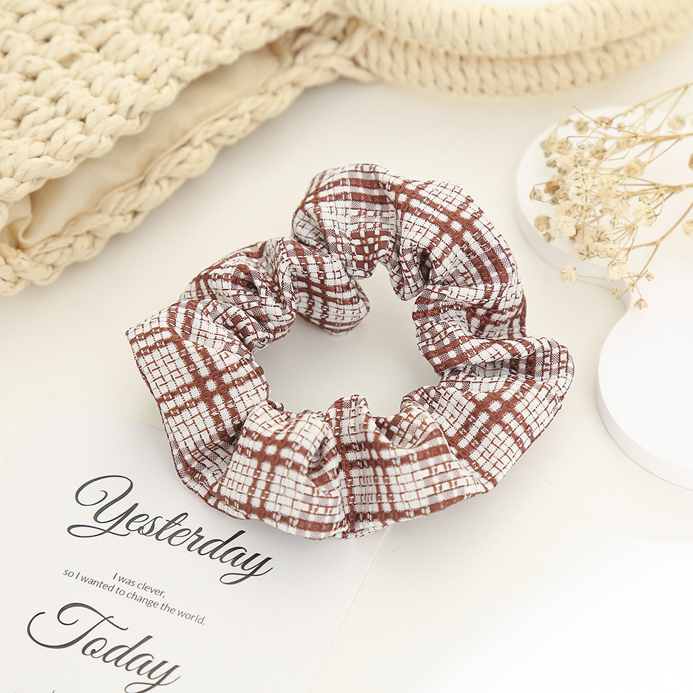 New fabric large intestine hair band for girls, JK campus outfit, checkered headband, fresh and sweet headband in stock wholesale Application Scenario