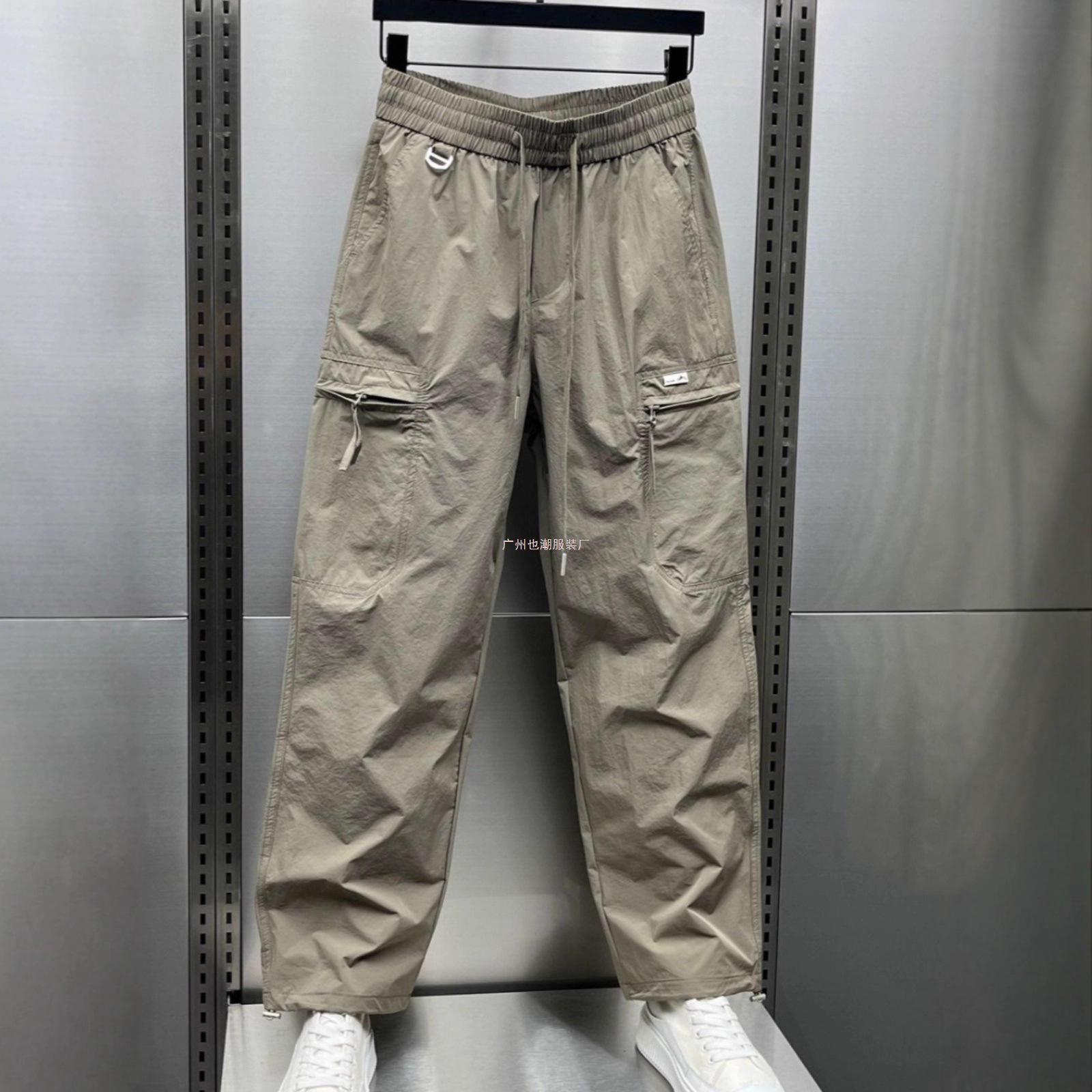 Spring and Autumn's new trendy brand quick-drying pants for men, solid color casual straight-leg cargo pants, versatile, loose and trendy tight-fitting pants