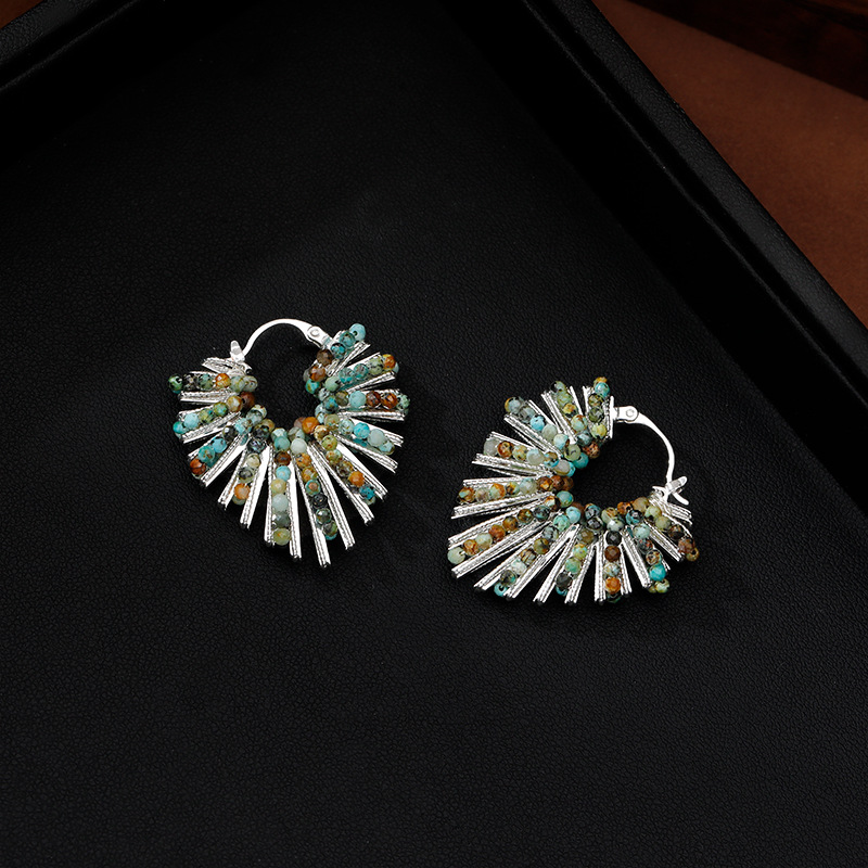 vintage mid-style, fully inlaid zircon, retro artistic ear buckles, geometric line exaggerated earrings, light luxury earrings for women Specification image