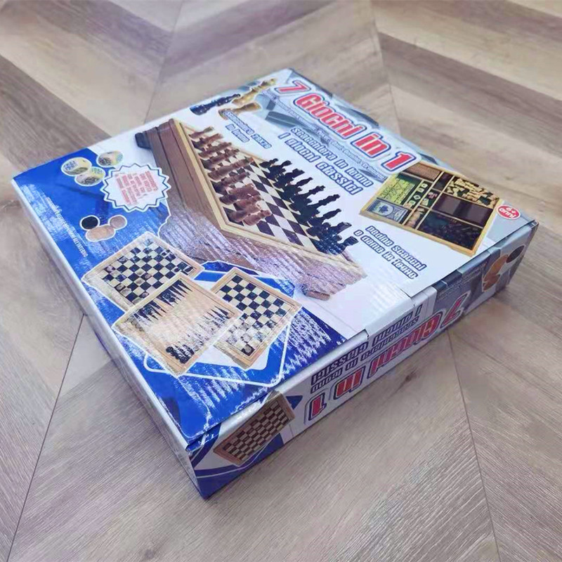 Seven ways to play wooden multi-functional combination chess set Puzzle game board game competitive toy wooden Application Scenario