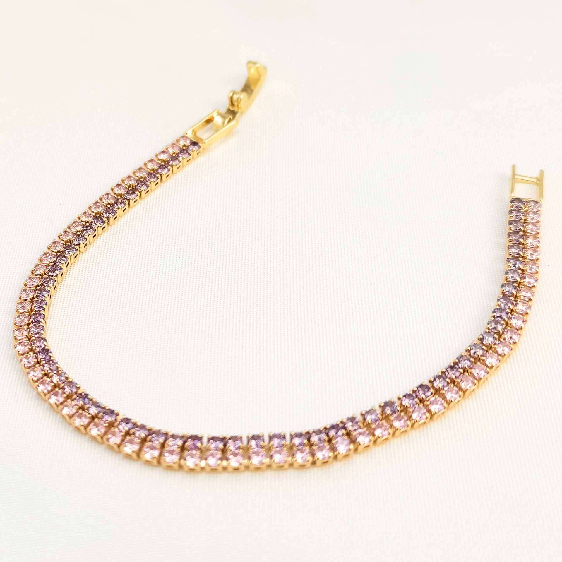 New water drop diamond Zircon bracelet, ins simple and fashionable ladies' pink and purple zircon claw bracelet, cross-border exclusive details Picture