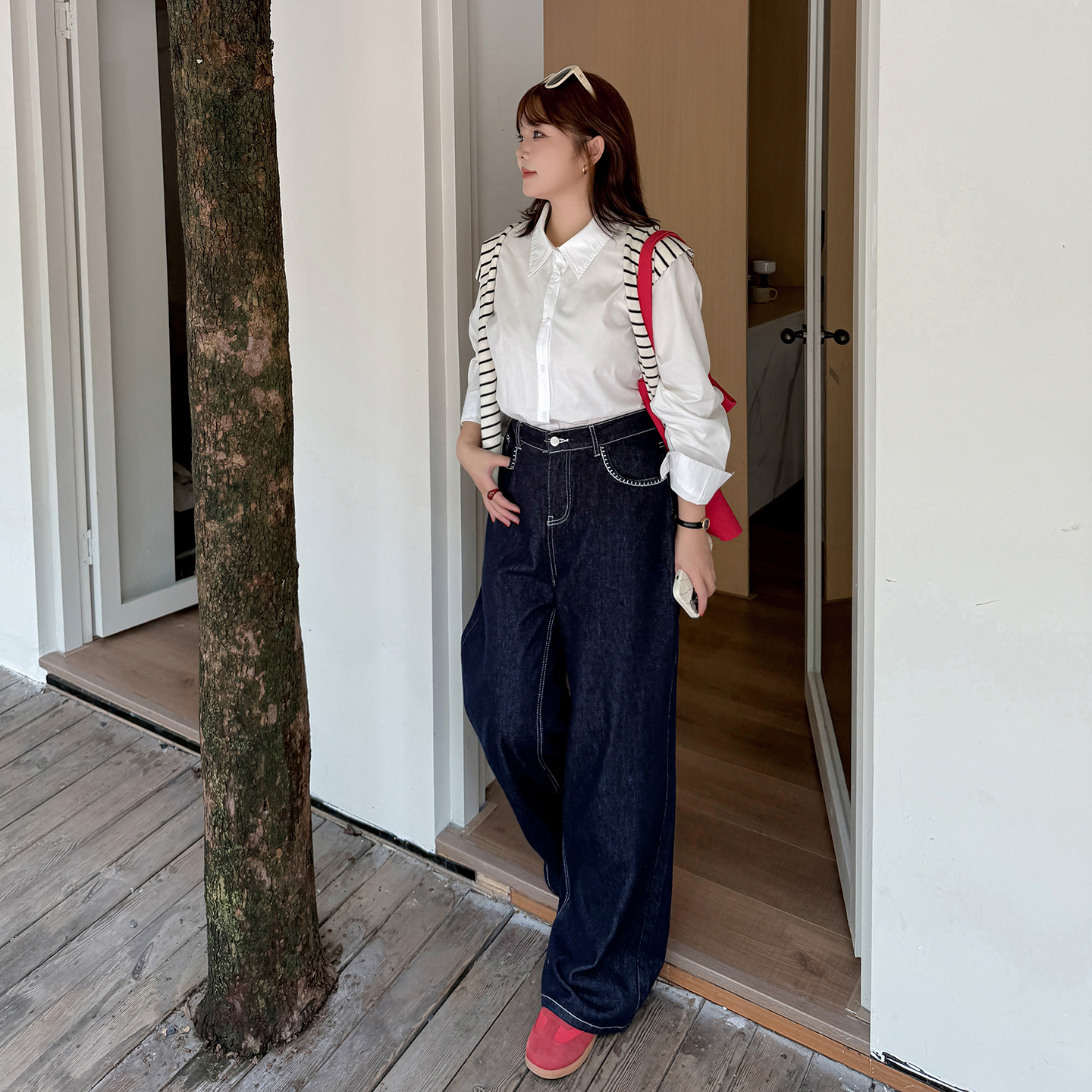 牛仔裤/带钻牛仔裤/牛仔裤阔腿/库存/牛仔短裤女细节图