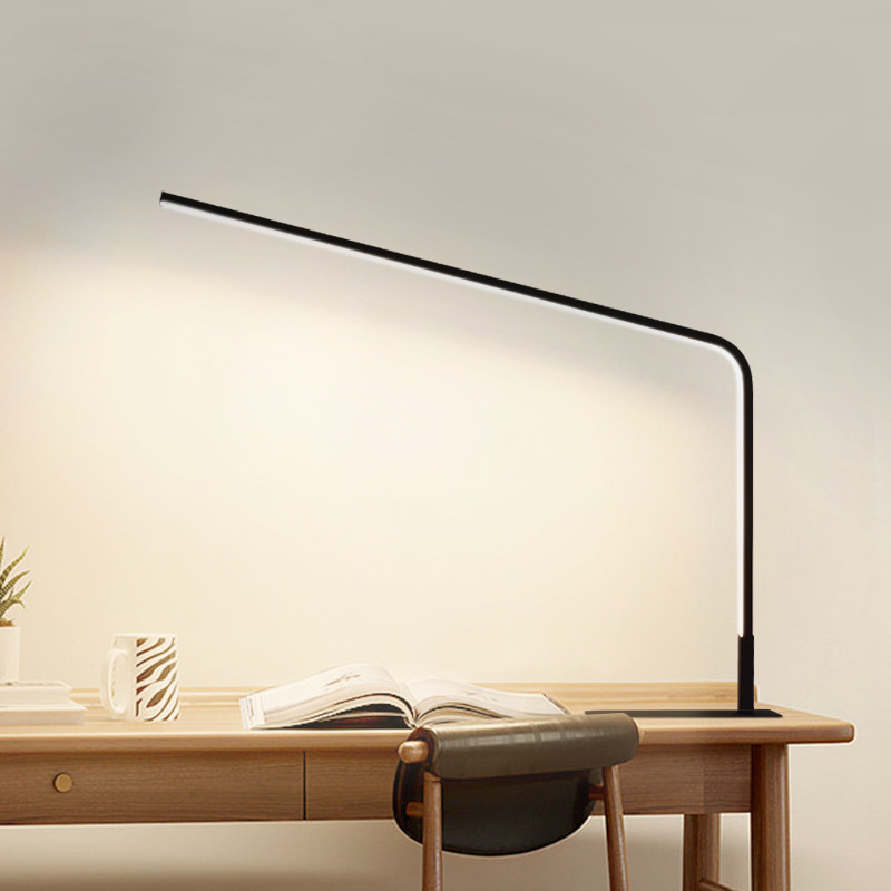 Full-spectrum LED desk lamp, bedroom and study, student eye-protecting lamp, special desk lamp for children to read and write without flicker Application Scenario
