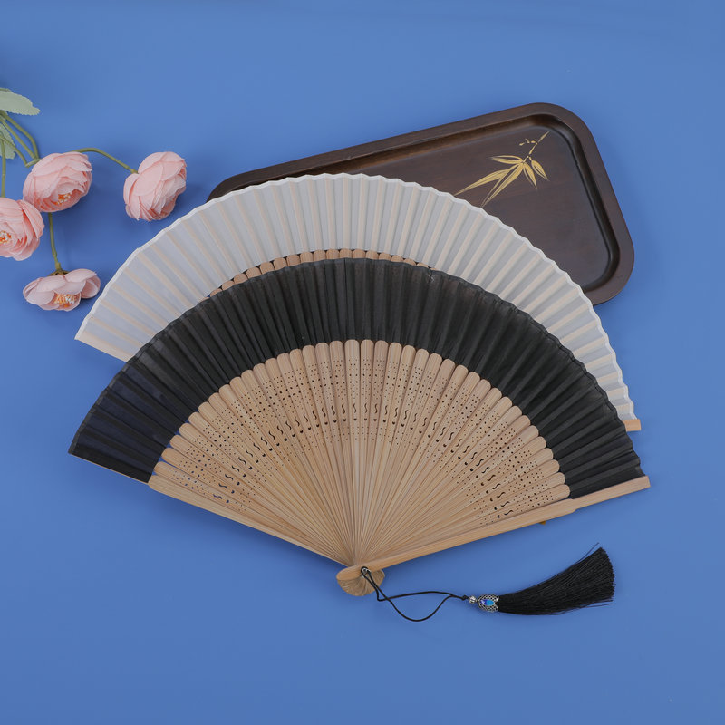 复古竹质折扇古风中式礼品舞蹈女扇子竹扇绢布扇子批发景区折扇